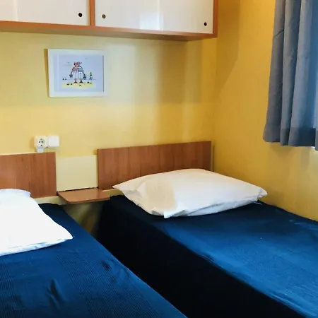 Maison Les Mathes, 4 Pièces, 6 Personnes - Fr-1-433-56 *